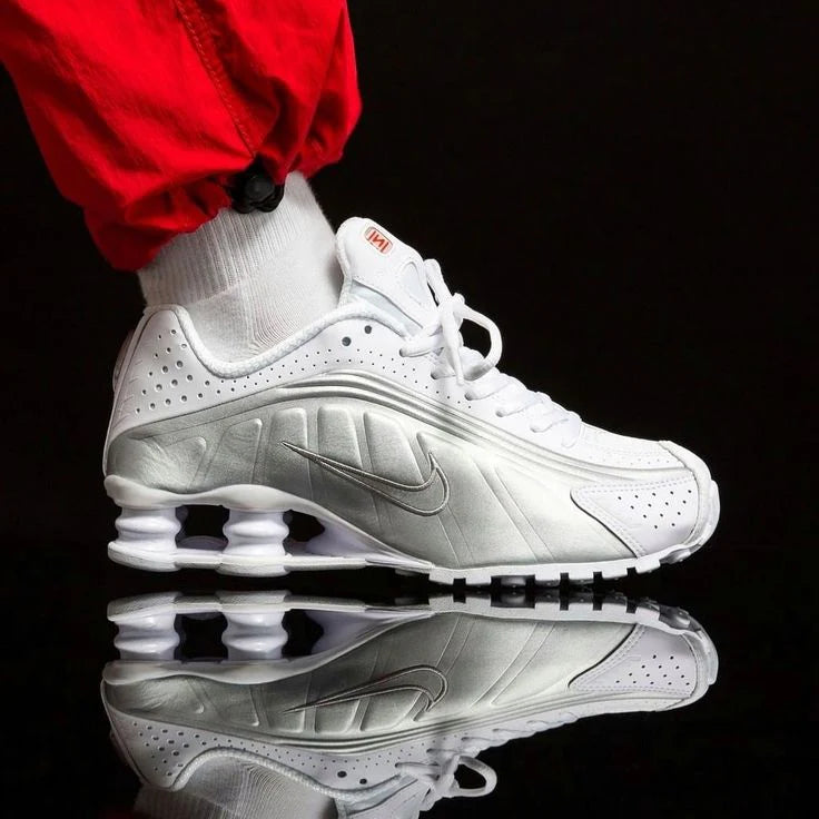 Nike Shox R4